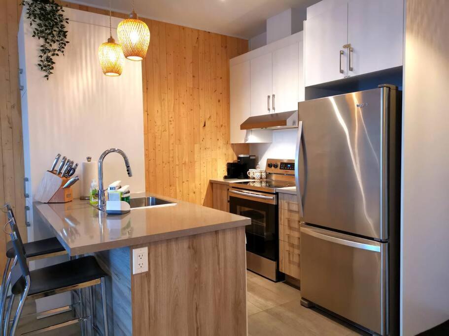 Penthouse With Free Indoor Parking Downtown Apartment Квебек Екстериор снимка